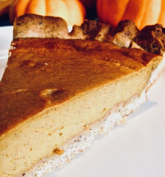 Pumpkin pie with hazelnut crust